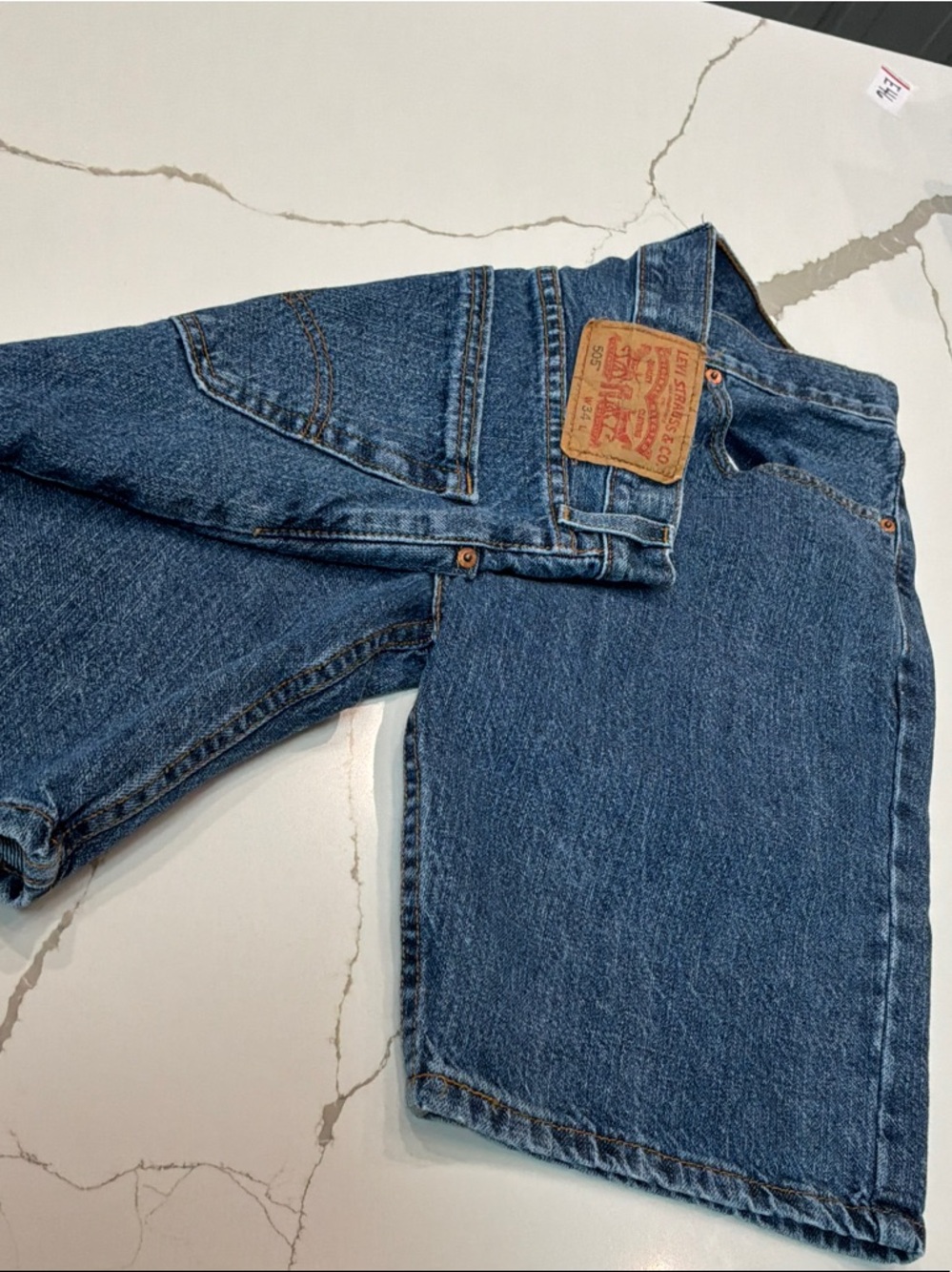 Levi's Men's Classic Dark Blue Straight Jeans Waist 34 Shorts